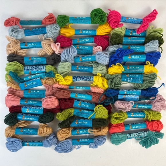 ❤️ Anchor Made in UK Wool Yarn Lot (40) - Multicolor - Picture 1 of 2